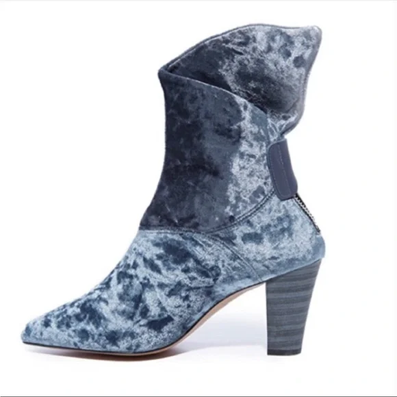 Free people light blue/gray velvet boots - Picture 2 of 15